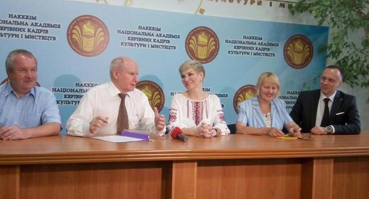 Вдова Вороненкова будет преподавать в украинской академии