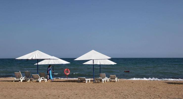 Недострои и украинские ценники: что ждет туристов на Золотом пляже в Крыму
