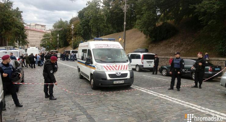 Взрыв возле Кабмина в Киеве: есть раненые