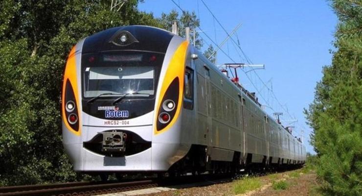 Из Киева запустили второй поезд в Польшу