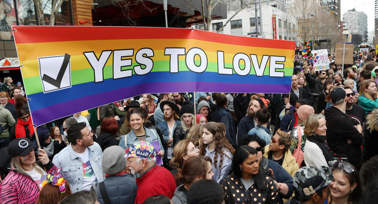 Тысячи австралийцев вышли на митинги за легализацию гей-браков