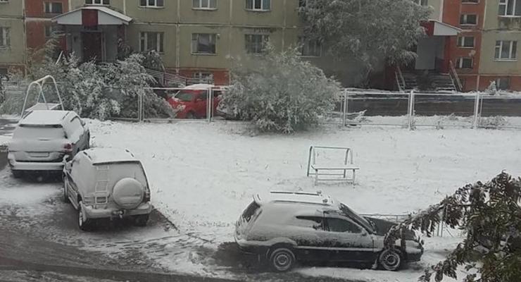 В России выпал последний летний снег