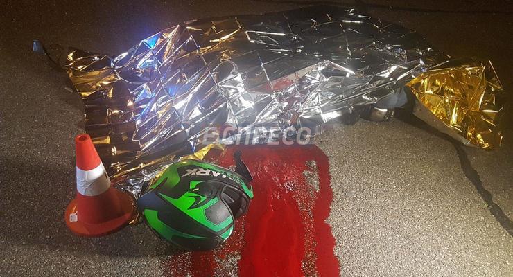 В Киеве в ДТП с такси погиб мотоциклист - сотрудник полиции