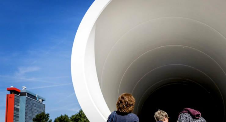 Капсулы Hyperloop Илона Маска побили собственный рекорд скорости