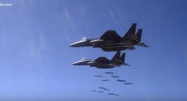Видео учебных бомбардировок ВВС США и Южной Кореи