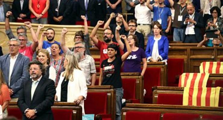 Парламент Каталонии принял закон о порядке выхода из Испании