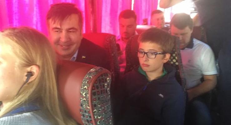 Саакашвили: едем в Украину на поезде