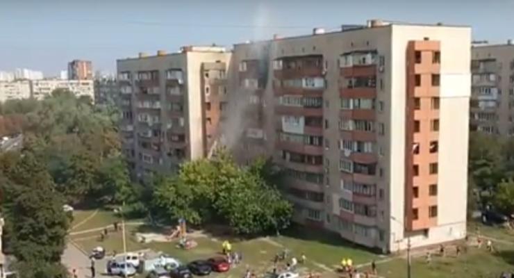 Пожар в девятиэтажке в Киеве: погиб ребенок