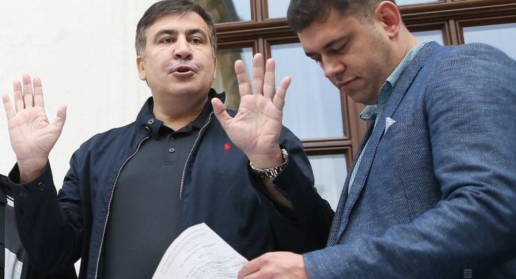 Саакашвили в Украине незаконно, но задержать нельзя - МВД
