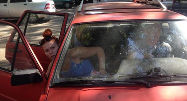 В центре Одессы поймали авто с георгиевской лентой