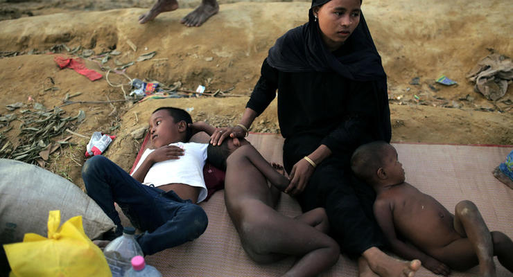 Власти Бангладеш ограничили передвижение 400 тысяч рохинджа