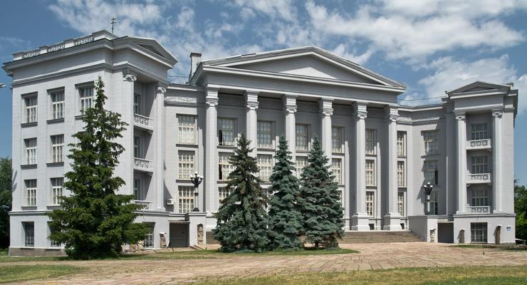 В Киеве здание исторического музея под угрозой уничтожения