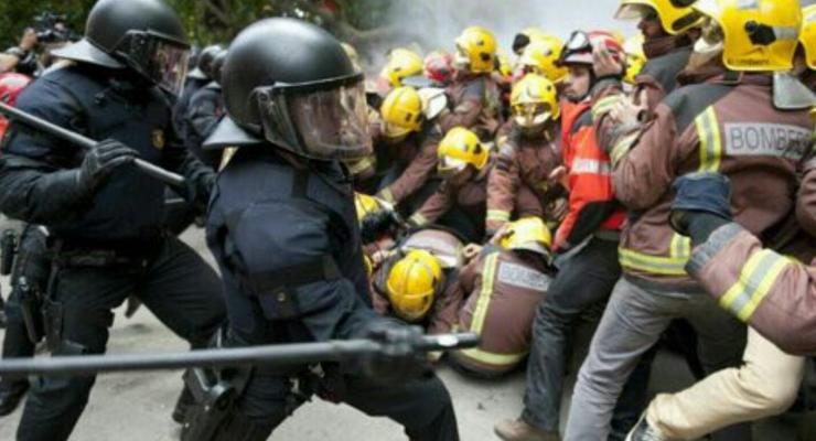 Референдум в Каталонии: в стычках с полицией 761 пострадавший