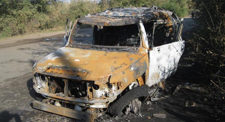 В Харьковской области из гранатомета обстреляли авто с водителем