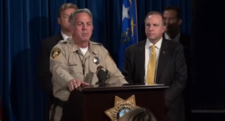 В машине стрелка из Лас-Вегаса нашли 23 кг патронов и взрывчатки
