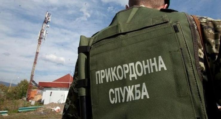 На границе с РФ пограничники нашли грузовик сала