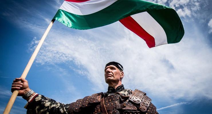 Венгрия требует пересмотреть ассоциацию Украины с ЕС