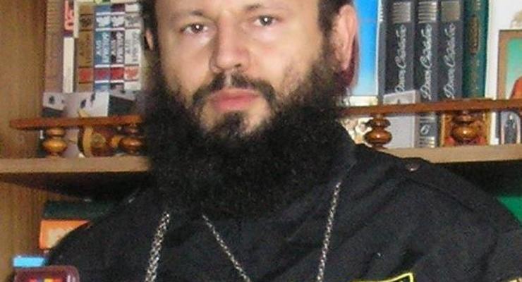 Священник УПЦ обвинил украинскую власть в отказе вести "победоносную войну"