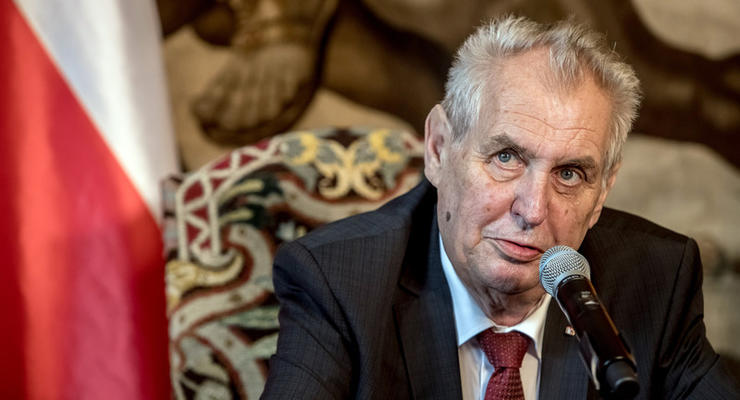 Президент Чехии отказался извиняться за Крым