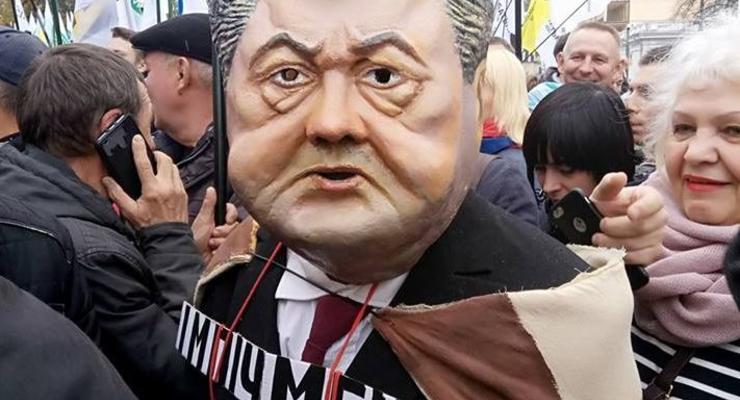 Порошенко прокомментировал протесты в центре Киева