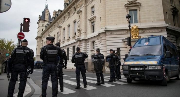 Сенат Франции расширил полномочия полиции