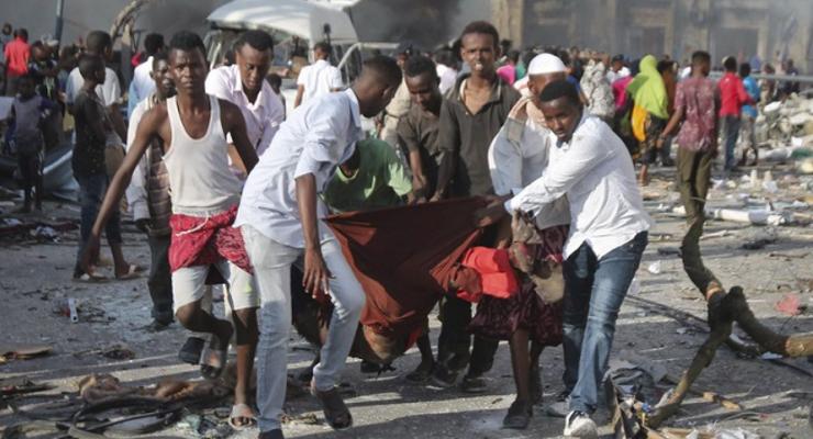 Количество жертв теракта в Сомали превысило 350 человек