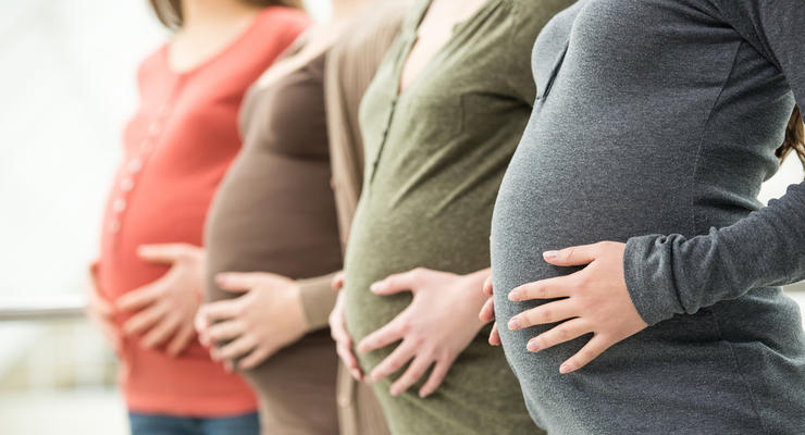 Британия просит отменить термин беременная женщина ради трансгендеров