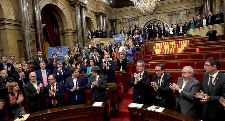 Парламент Каталонии объявил независимость от Испании