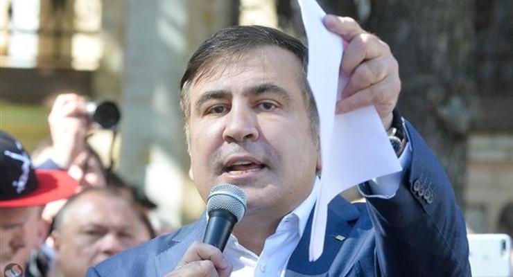Саакашвили нашел барыг в хламе Авакова