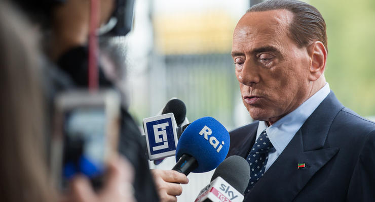 Против Берлускони открыто дело из-за возможных связей с мафией