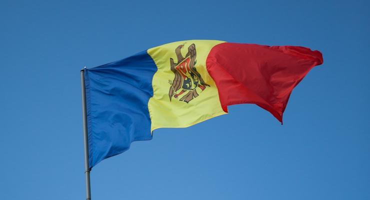 В Молдове одобрили изменение названия молдавского языка на румынский