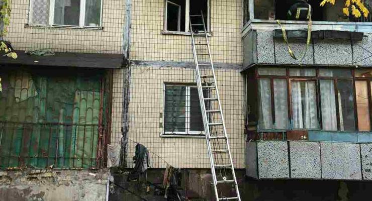 В Киеве произошел пожар в многоэтажке, погиб мужчина