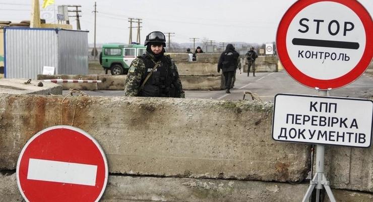 Число пересекающих админграницу с Крымом снизилось