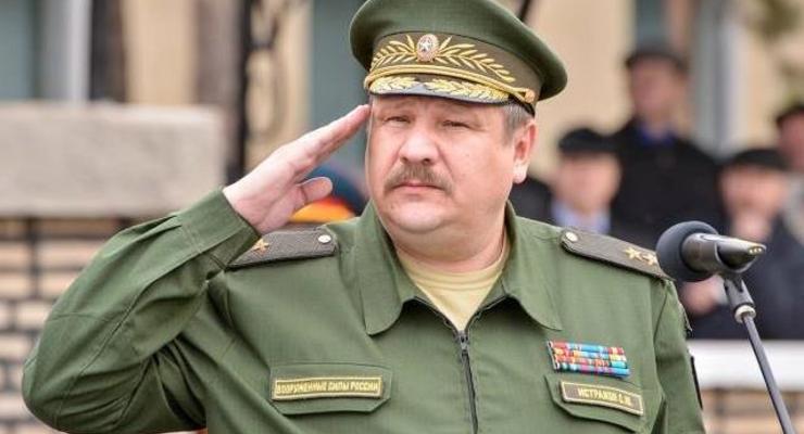 Захарченко наградил российского генерала за помощь ДНР