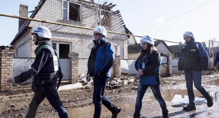 ОБСЕ не попала в места хранения вооружения ДНР
