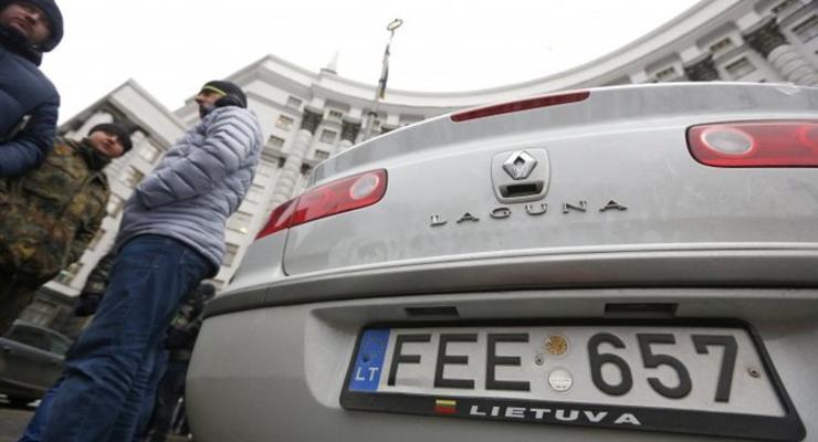 В Украине за год угнали 300 автомобилей на еврономерах