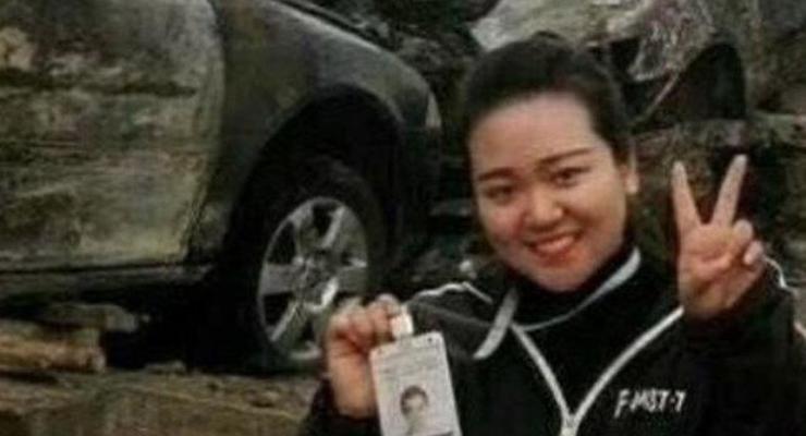 В Китае журналистку уволили за селфи на месте ДТП