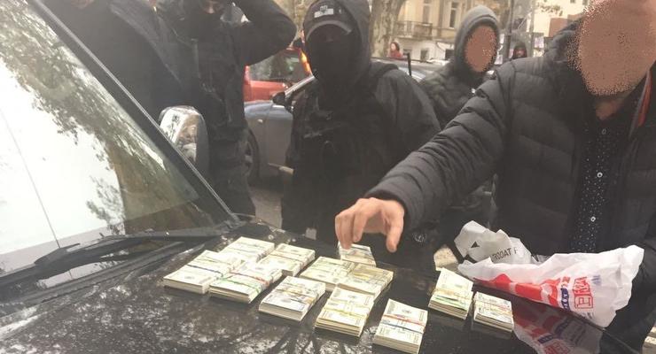В Одесской области задержан чиновник на взятке в $135 тысяч