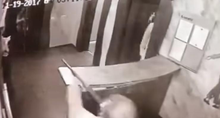 Появилось видео, как россиянин расстрелял охранников клуба