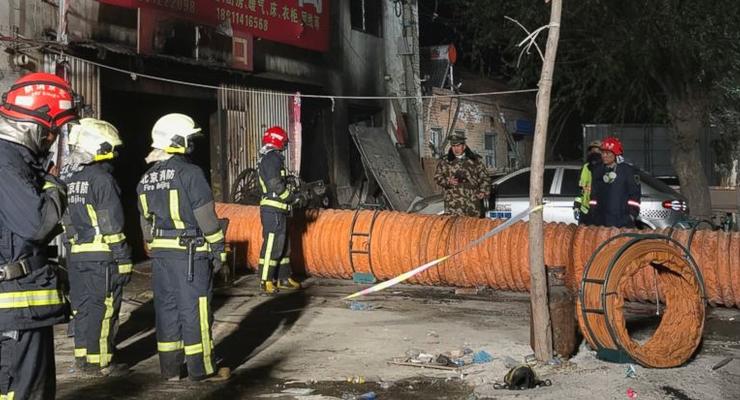 В результате пожара в жилом доме Пекина погибли 19 человек