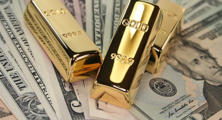 Луценко: Швейцария тормозит возвращение золота Януковича