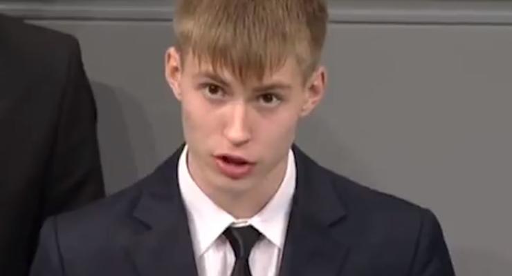 Мать выступившего в Бундестаге российского школьника заявила об угрозах