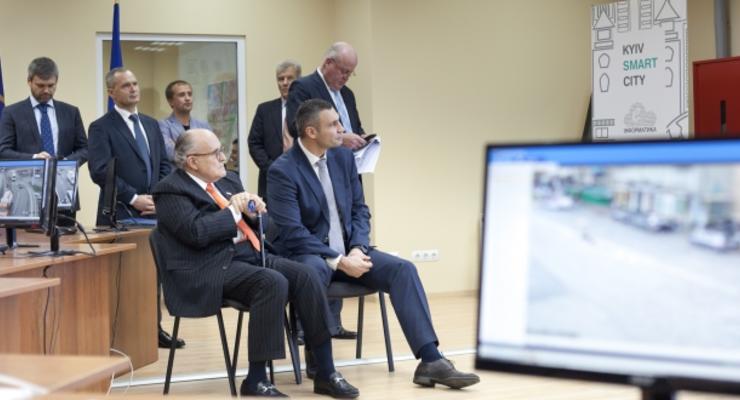 Экс-мэр Нью-Йорка Джулиани похвалил Кличко за устройство системы видеонаблюдения в Киеве