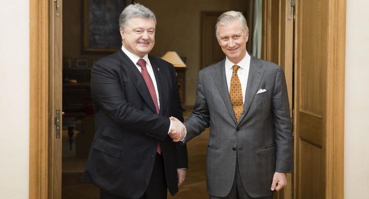 Порошенко пригласил короля Бельгии в Украину