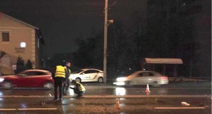 Смертельное ДТП в Киеве: водитель сбил пешеходов и скрылся