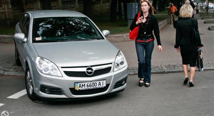 Киевсовет хочет запретить парковку на 68 улицах: список