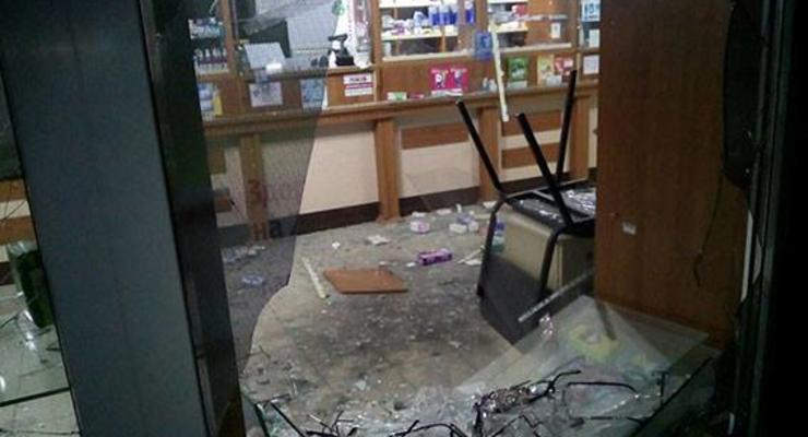 В Харькове неизвестные бросили гранату в аптеку