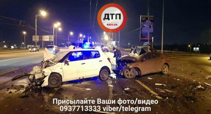 В Киеве возле моста Патона произошло смертельное ДТП
