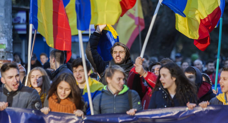 В Кишиневе прошел марш за объединение Молдовы с Румынией