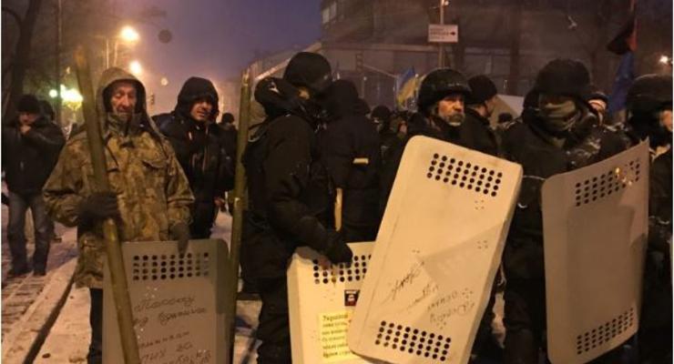 В Киеве пытались взять штурмом палаточный городок Саакашвили